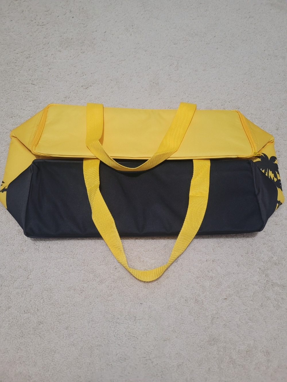 NWT - Trader Joe's Yellow Large Reusable Insulated Bag - Picture 4 of 5
